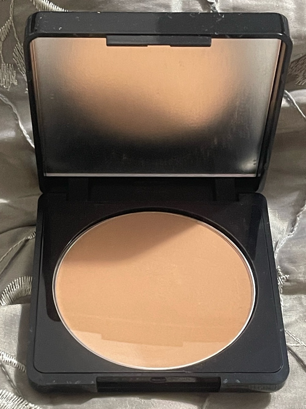 OFRA Press & Set Pressed Setting Powder or Cheek Highlighter Compact -Deep
